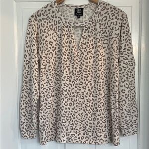Bobeau Beige Leopard Print Blouse